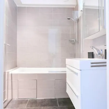 Apartment 90 M2 ,gds Boulevard-opera, 2 Chbs Paris